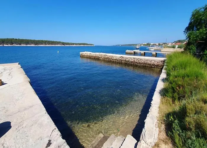 Apartment Seaside In Rab *