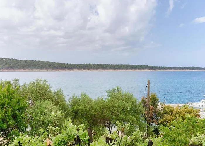 Seaside In Rab Apartment