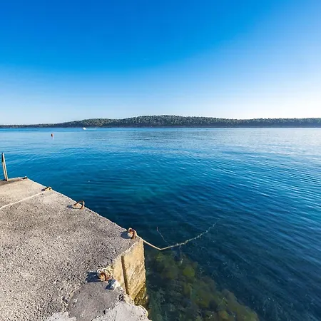 Apartman Seaside In Rab Rab Town