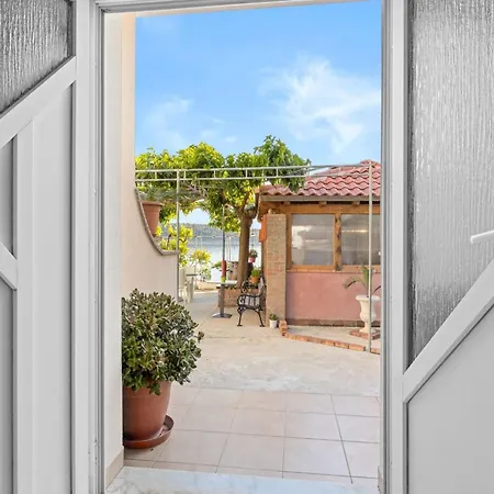 Appartement Seaside In Rab